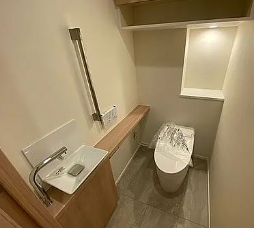 トイレ　落ち着いたトイレです