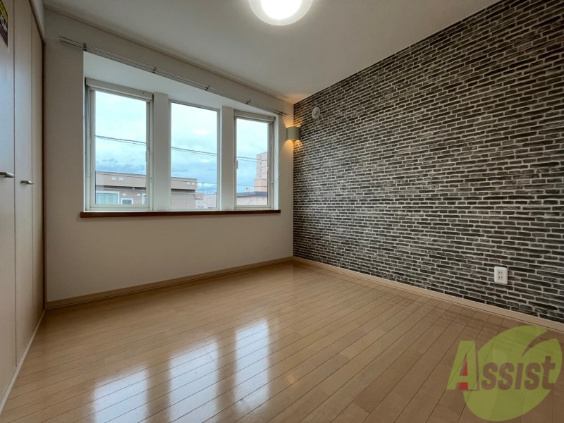 その他部屋・スペース　寝室です。二部屋をどう使うかはあなた次第です！