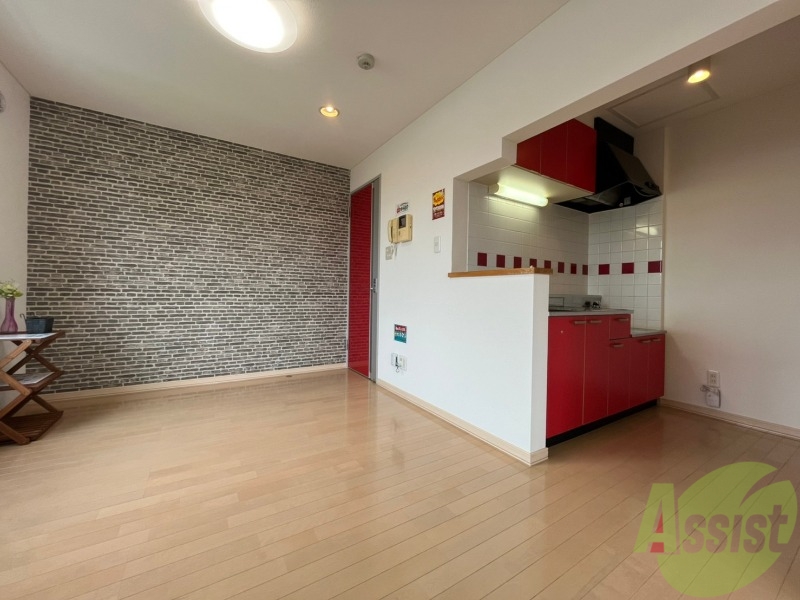 居室・リビング　広くてキレイなお部屋が広がっていて、充実した生活が送れそう。