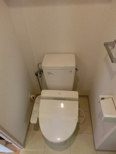 トイレ　ウォシュレット機能付