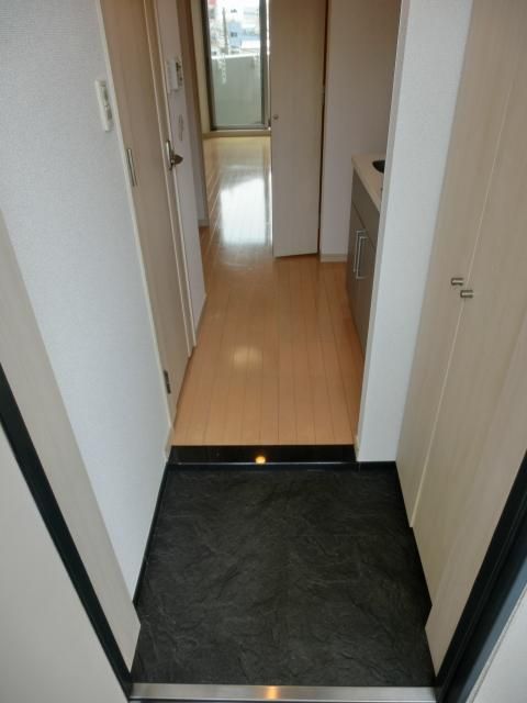 玄関　シューズボックス完備