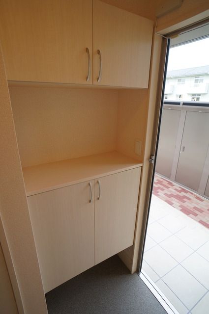 玄関　シューズボックス完備