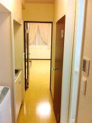 玄関　玄関からお部屋の風景です