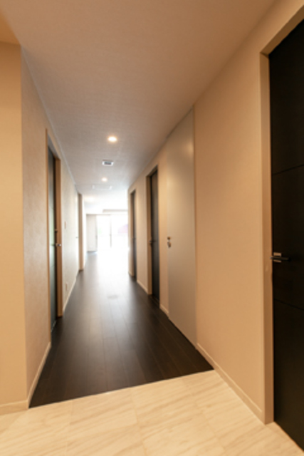 玄関　※写真は同タイプ住戸です。