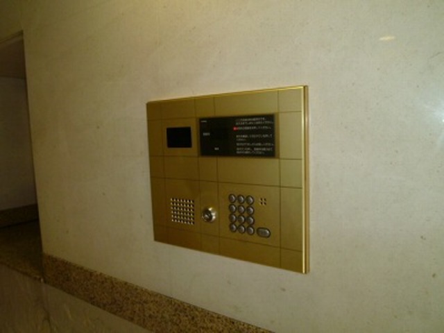 セキュリティ　オートロック完備