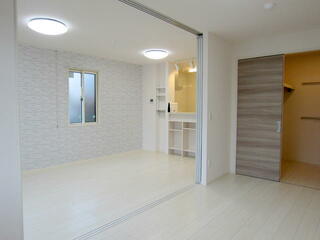 居室・リビング　写真は参考写真となります。現状優先