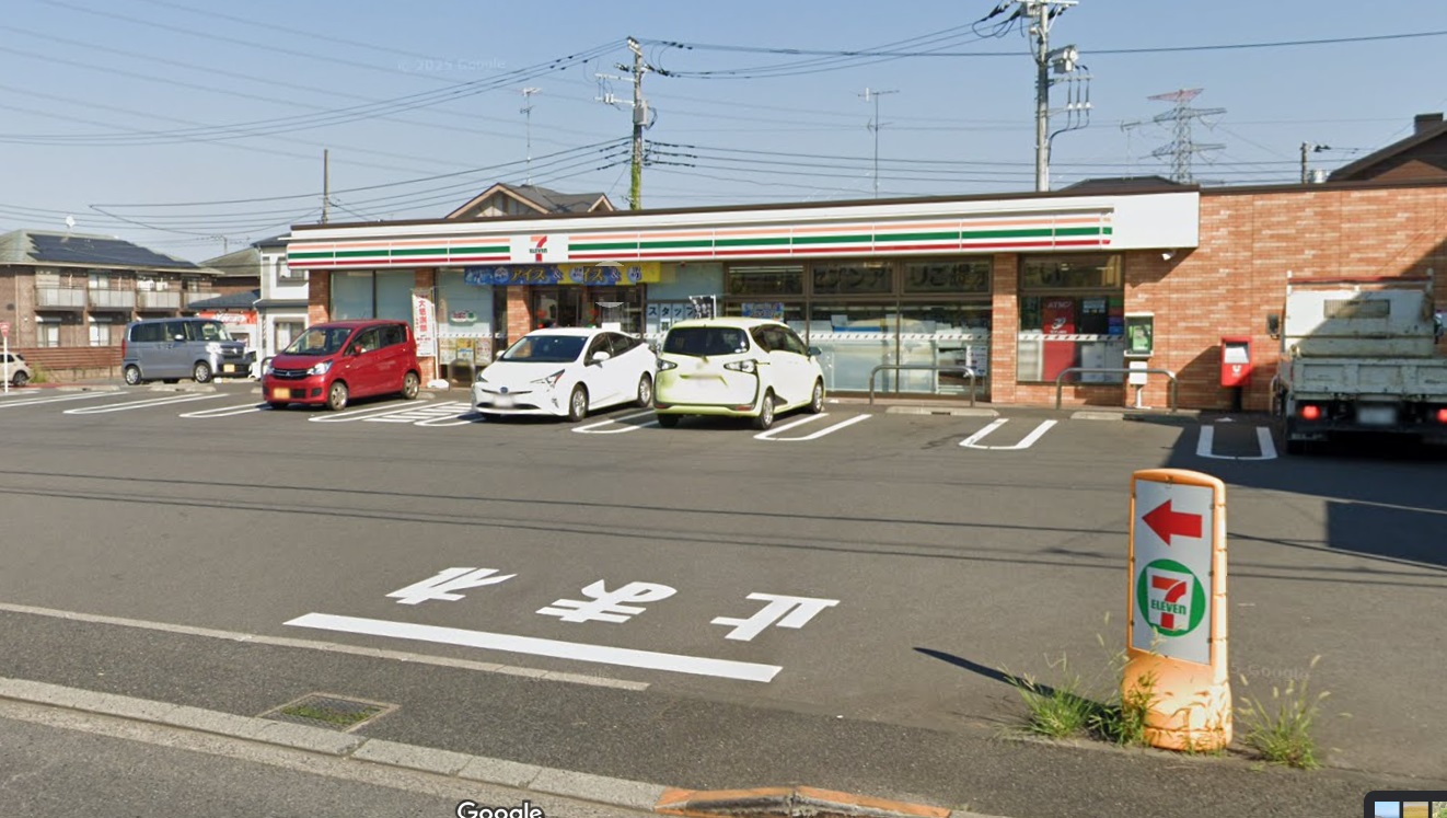 コンビニ　セブンイレブン四街道物井店（コンビニ）まで243m