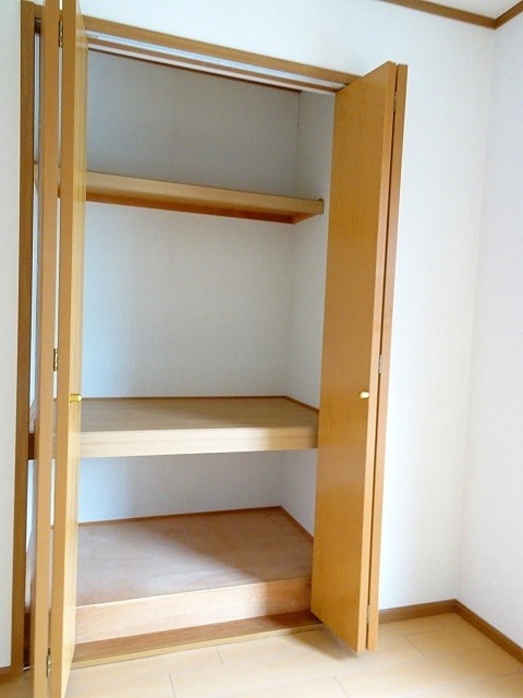 収納　収納完備です。お部屋を広くお使いいただけます。