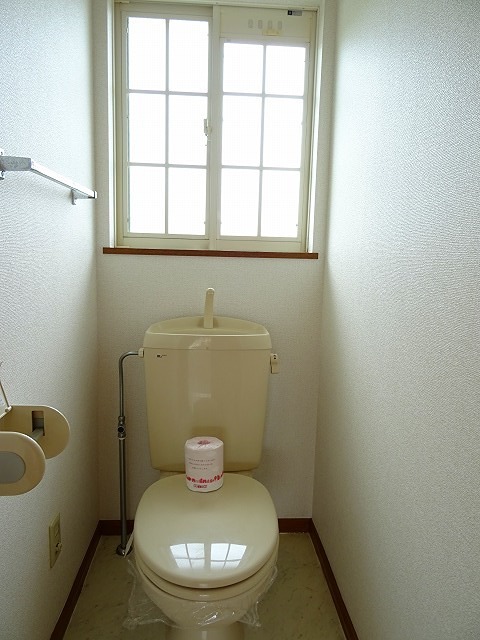 トイレ　清潔感のあるトイレです。