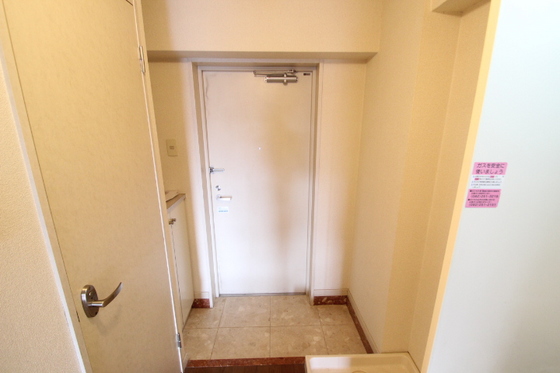 玄関　※別部屋の写真です