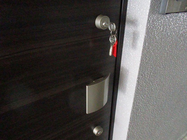 玄関　ディンプルキーＷロック