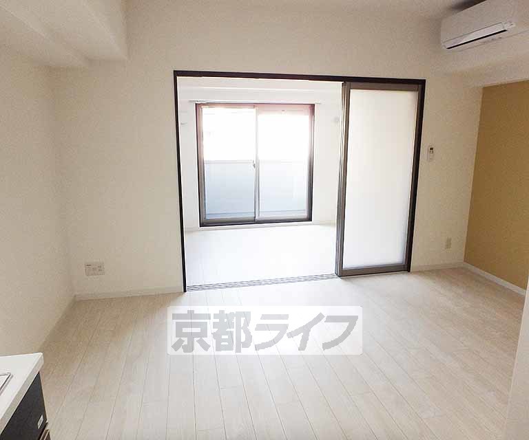 居室・リビング　寝食を分けられる１ＬＤＫタイプ！