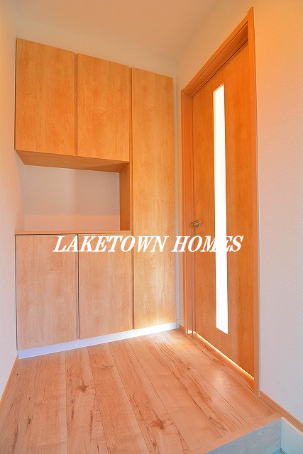 玄関　玄関収納です。