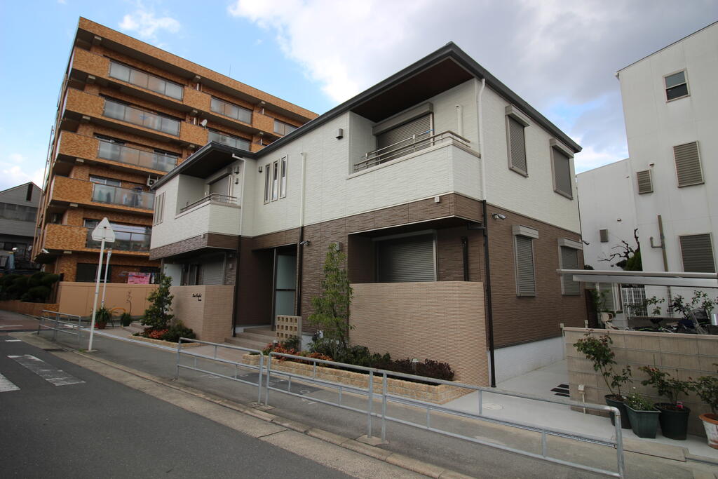 建物外観　外観を撮影