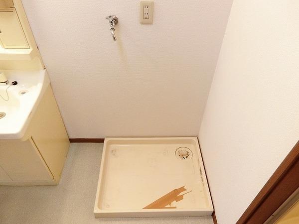 その他設備　室内洗濯機置き場！