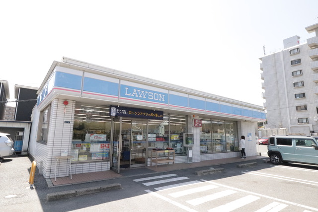 コンビニ　ローソン片縄二丁目店（コンビニ）まで200m