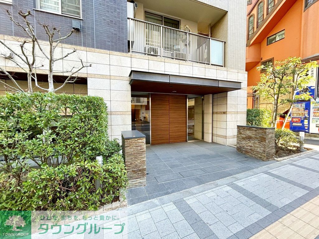 エントランス　エントランス