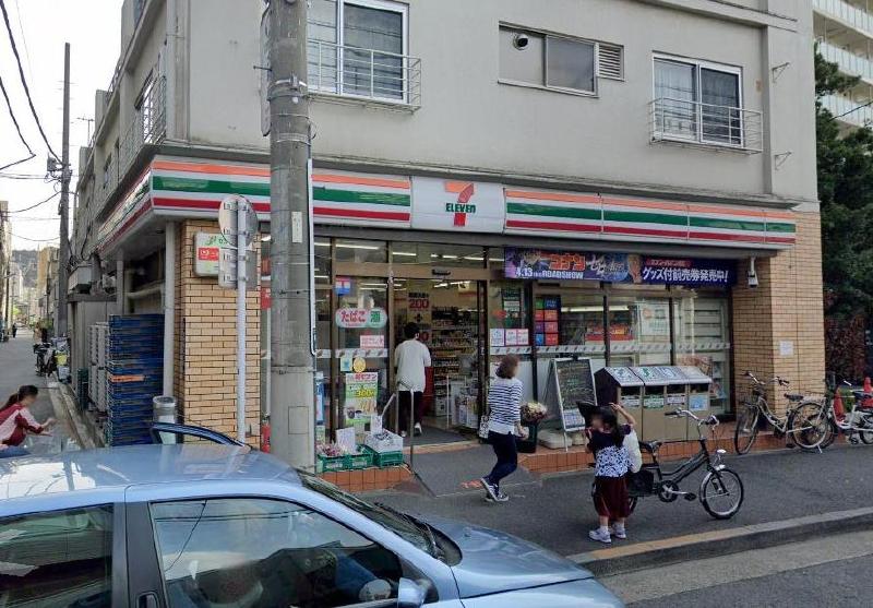 コンビニ　セブンイレブン（コンビニ）まで140m