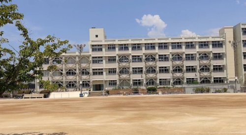 小学校　神戸市立乙木小学校（小学校）まで983m