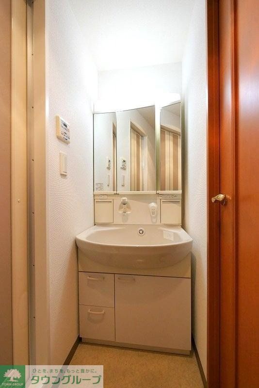 洗面設備　お部屋探しは株式会社　タウンハウジング　までお気軽にお問合…