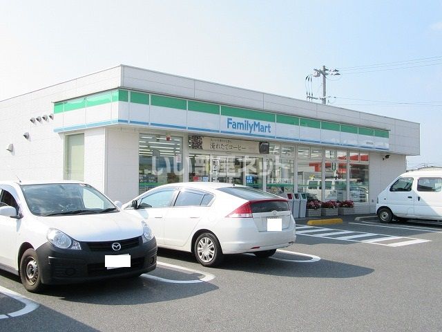 コンビニ　ファミリーマート栗屋店（コンビニ）まで464m