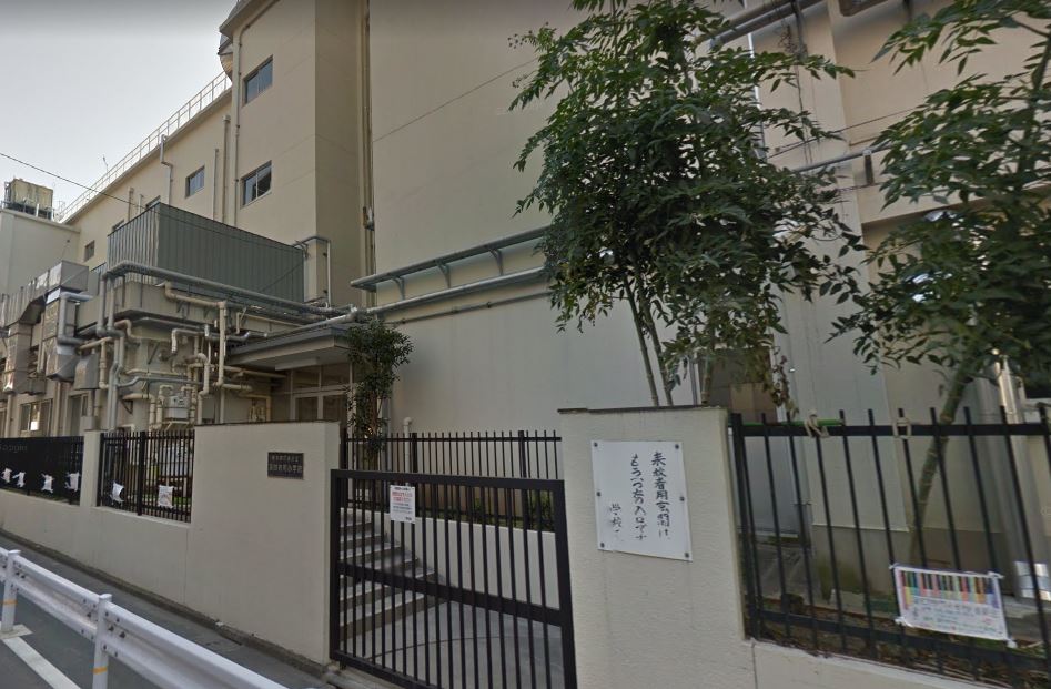 小学校　江東区立第四砂町小学校（小学校）まで143m