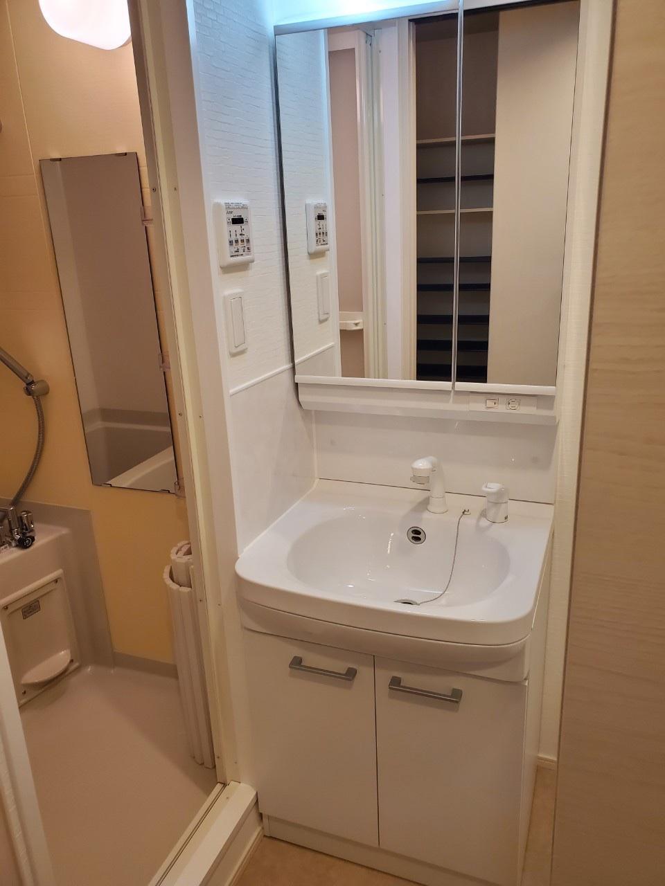 洗面設備　洗面所