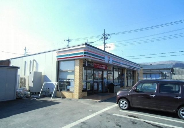 コンビニ　セブンイレブン駿東小山町菅沼東（コンビニ）まで800m