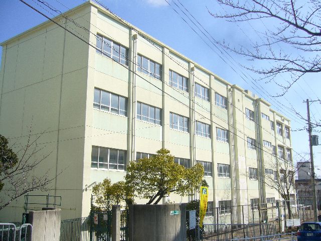 小学校　神戸市立渦が森小学校（小学校）まで1466m