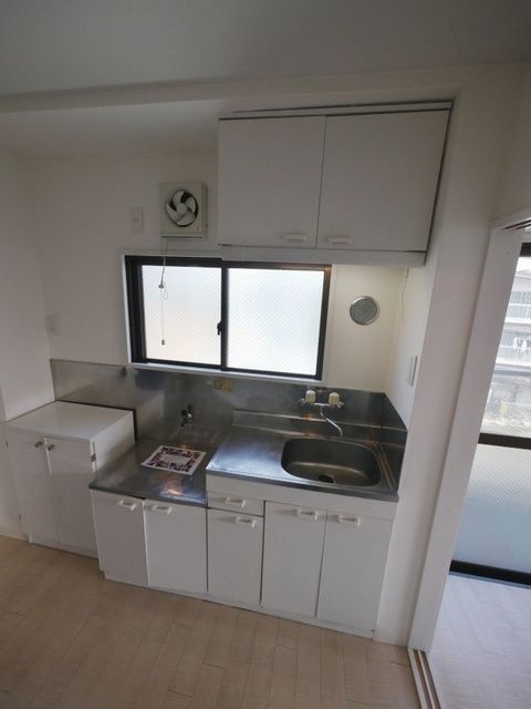 キッチン　★お部屋探しは株式会社タウンハウジング東京まで★