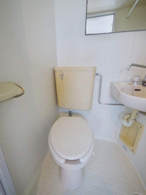 トイレ　★お部屋探しは株式会社タウンハウジング東京まで★