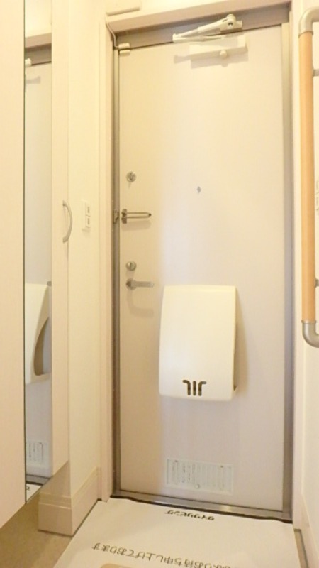 玄関　図面と現状に相違がある場合には現状を優先