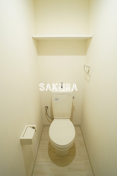 トイレ　落ち着いた色調のトイレです♪