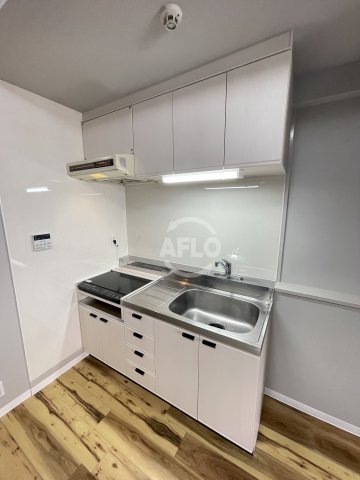 キッチン　テン・フォーティー　洋室