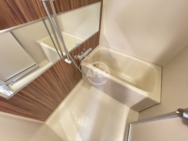 バス・シャワールーム　テン・フォーティー　バスルーム