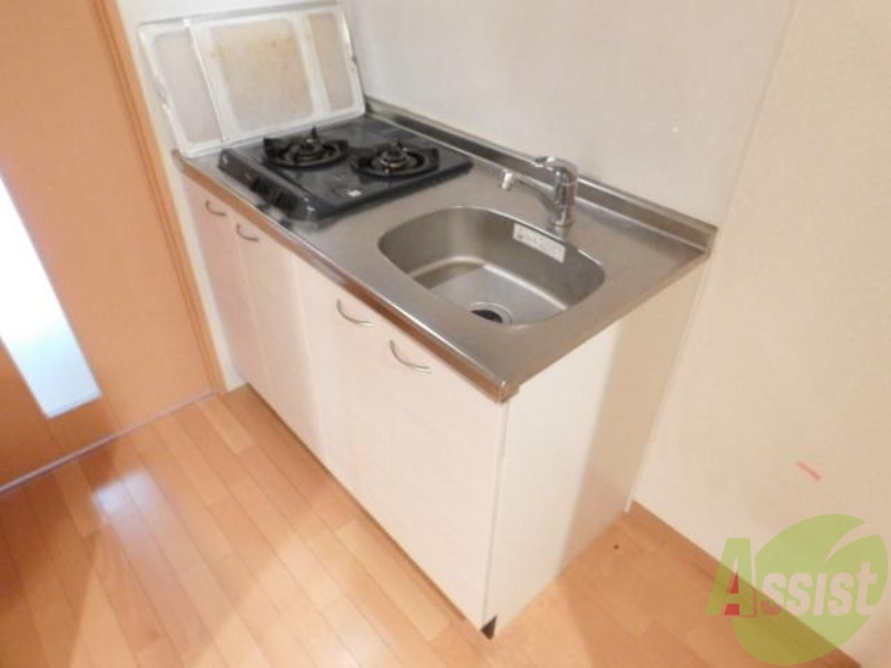 キッチン　２口ガスでお料理もはかどりますね。