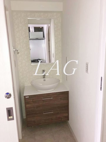 洗面設備　独立洗面台です。