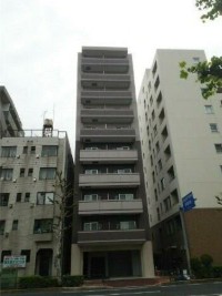 建物外観　鉄筋コンクリート造のがっちりとした建物。