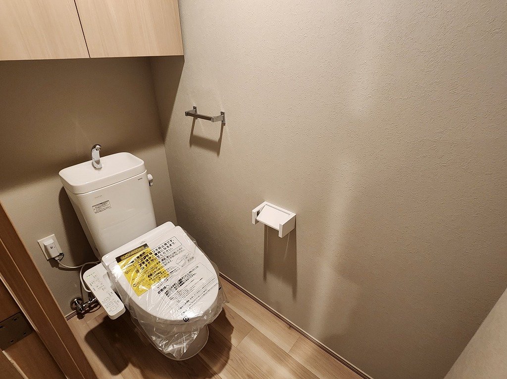 トイレ　癖になるウォシュレット完備