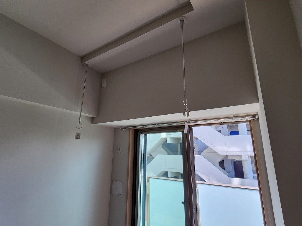 セキュリティ　室内物干し　省エネ効果のあるペアガラス採用