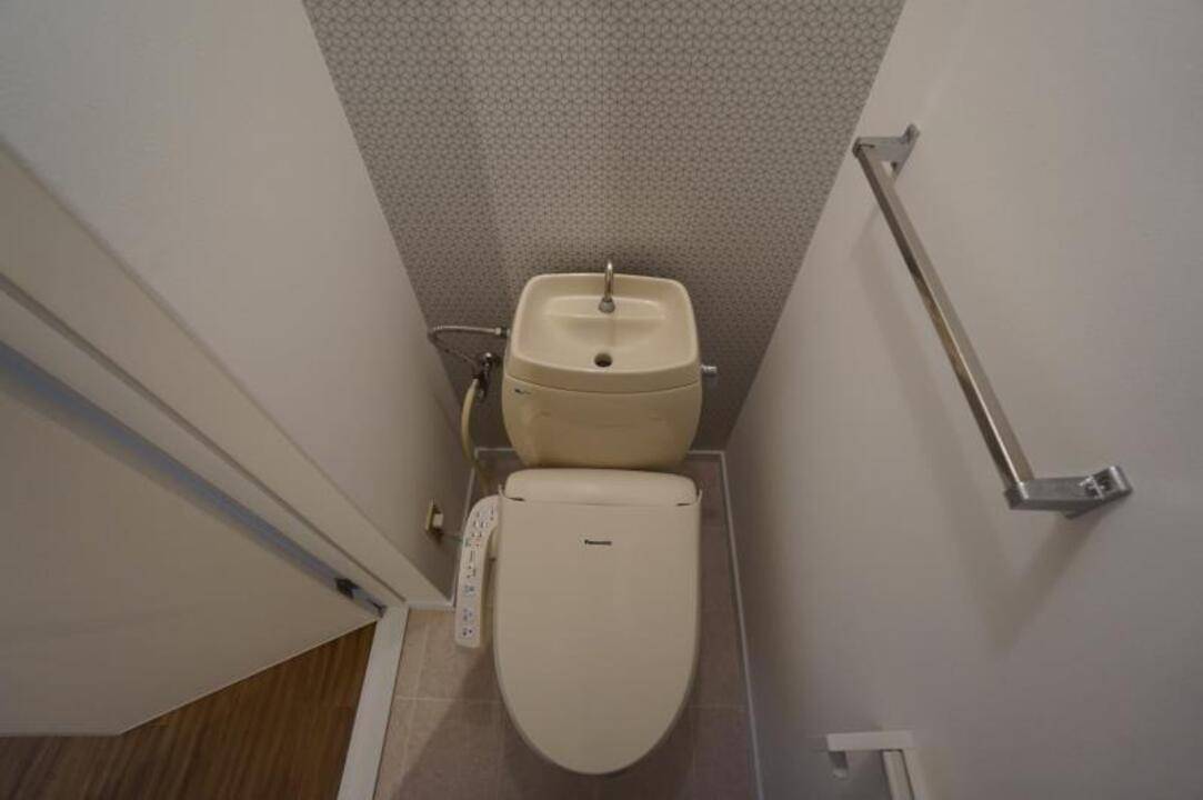 トイレ　トイレ