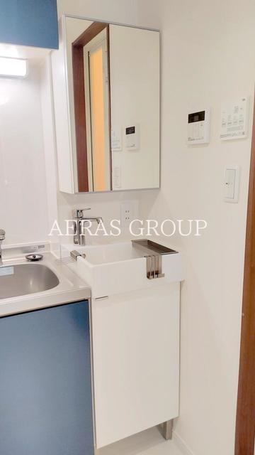 洗面設備　同仕様