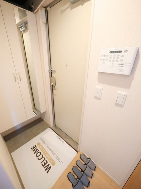 玄関　★お問い合わせはタウンハウジング町田店まで★