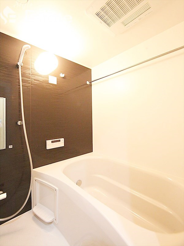 バス・シャワールーム　バスルーム