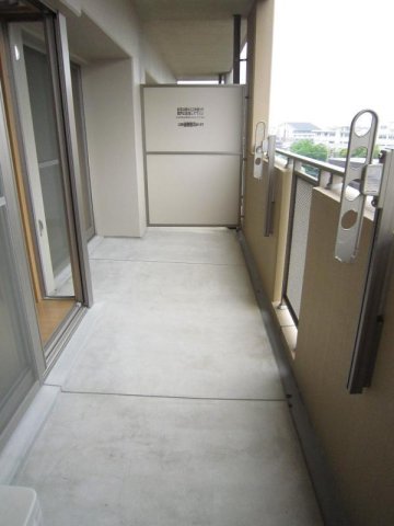 バルコニー　※別部屋の参考写真となります※現況優先※