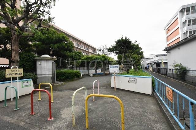 公園　本羽田三丁目西児童公園（公園）まで162m