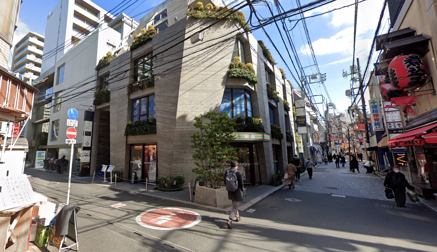 コンビニ　セブンイレブン浦和仲町1丁目店（コンビニ）まで262m