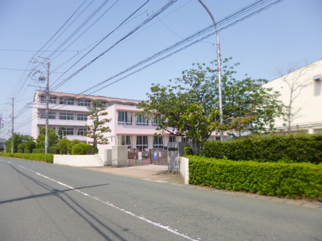 小学校　浜松市立入野小学校（小学校）まで219m