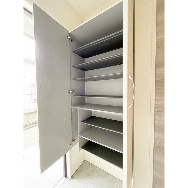 収納　洋室収納