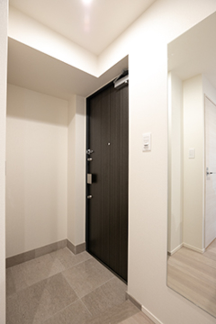 玄関　※写真は同タイプ住戸です。